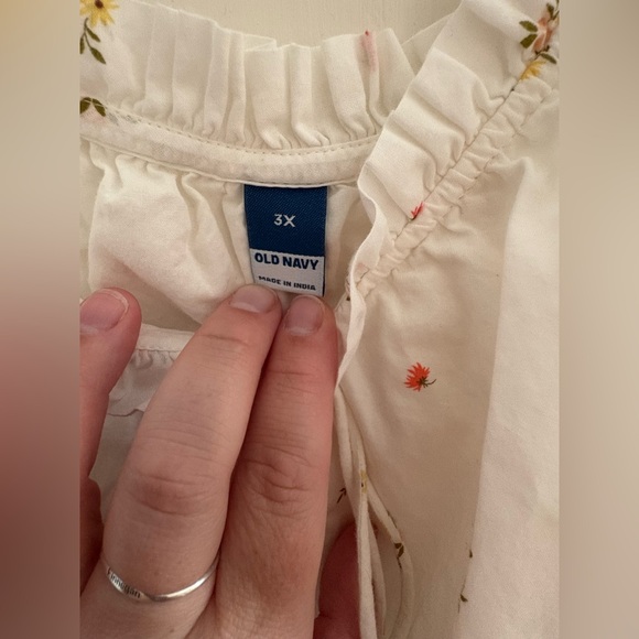 Old Navy Ivory Floral dress - Picture 2 of 4